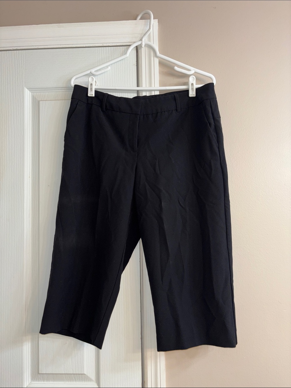 Worthington Modern Fit Capris